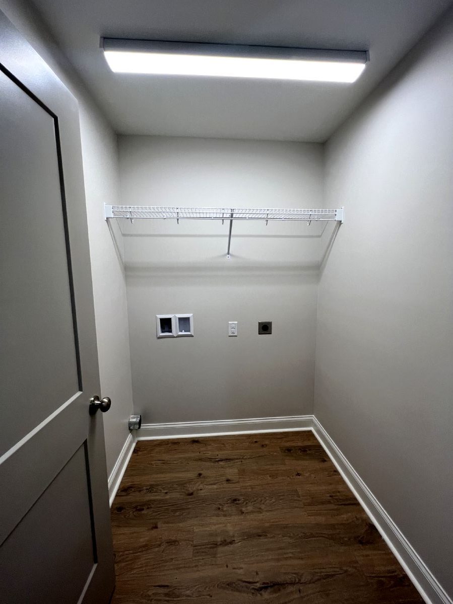 Accela-Berry Custom Built House Laundry Room