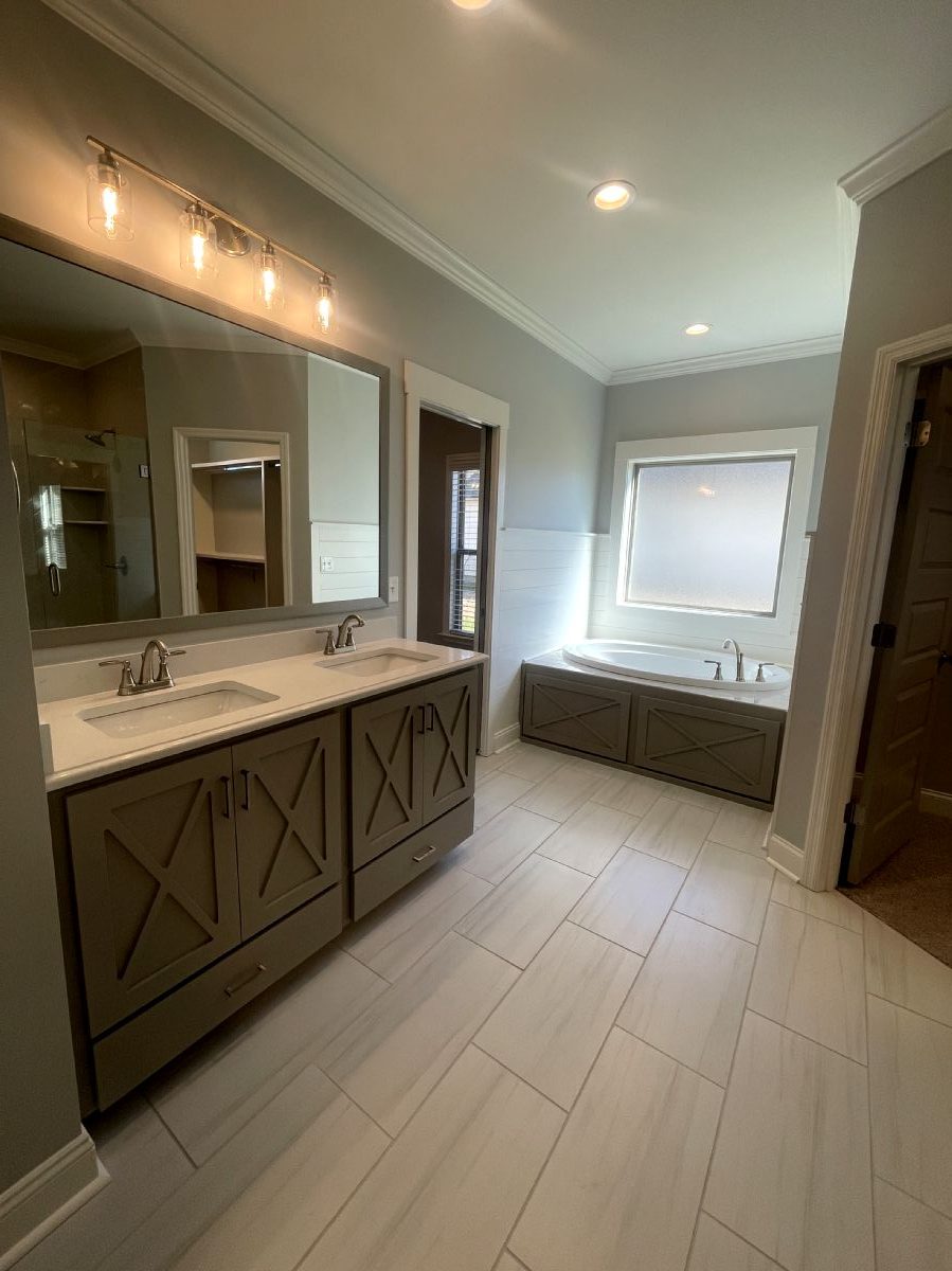 Mixon Floor Plan Custom Homes Master Bathroom