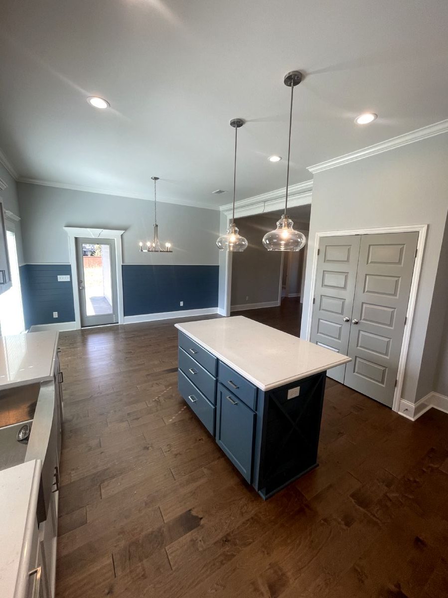 Mixon Floor Plan Custom Homes Kitchen Island